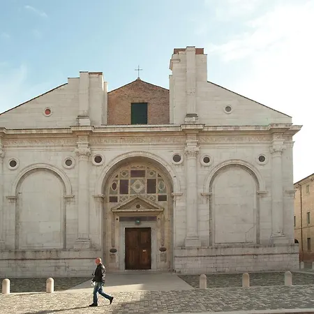 Due Bilo 4 Plus 1 Daire Rimini