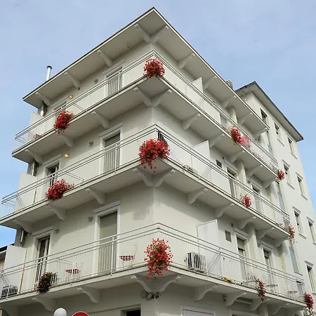 Due Bilo 4 Plus 1 Apartment